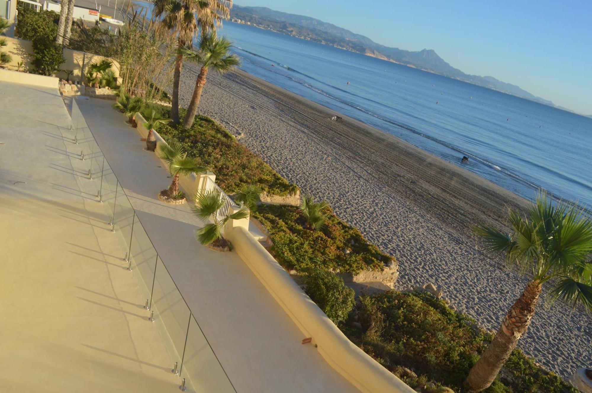 Excepcional Apartamento Loft A Pie De Playa En Chalet Roquetes アリカンテ エクステリア 写真