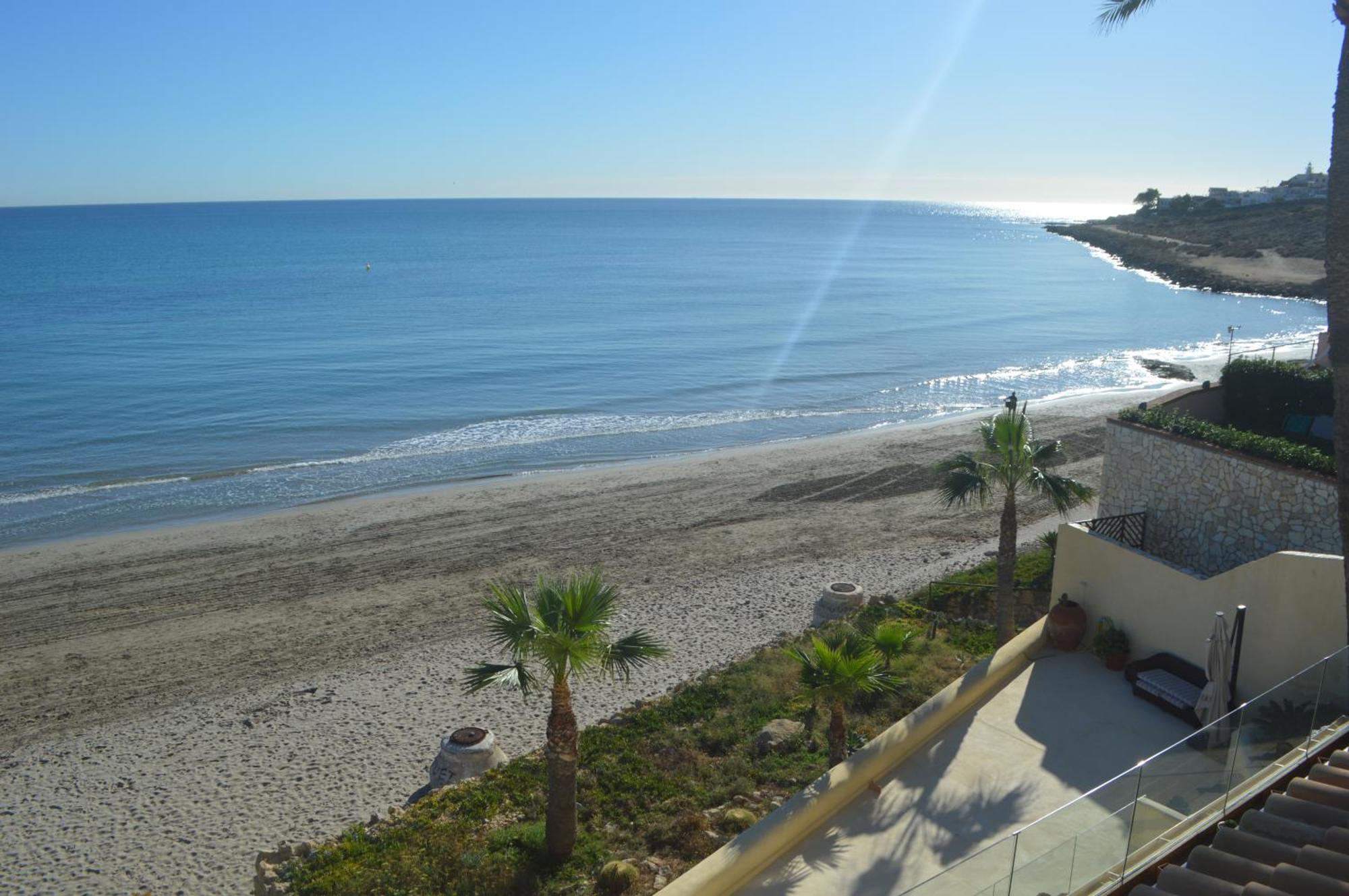 Excepcional Apartamento Loft A Pie De Playa En Chalet Roquetes アリカンテ エクステリア 写真